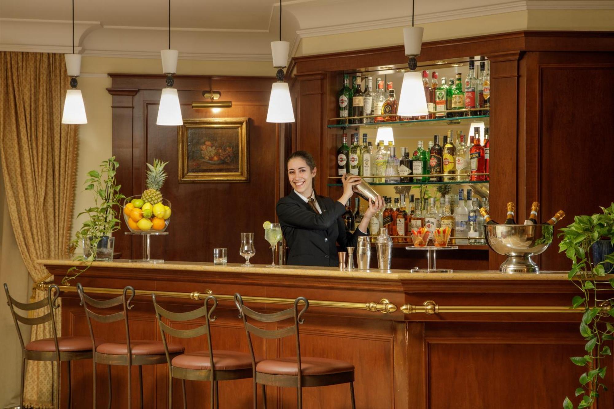 Hotel Donna Laura Palace By Omnia Roma
