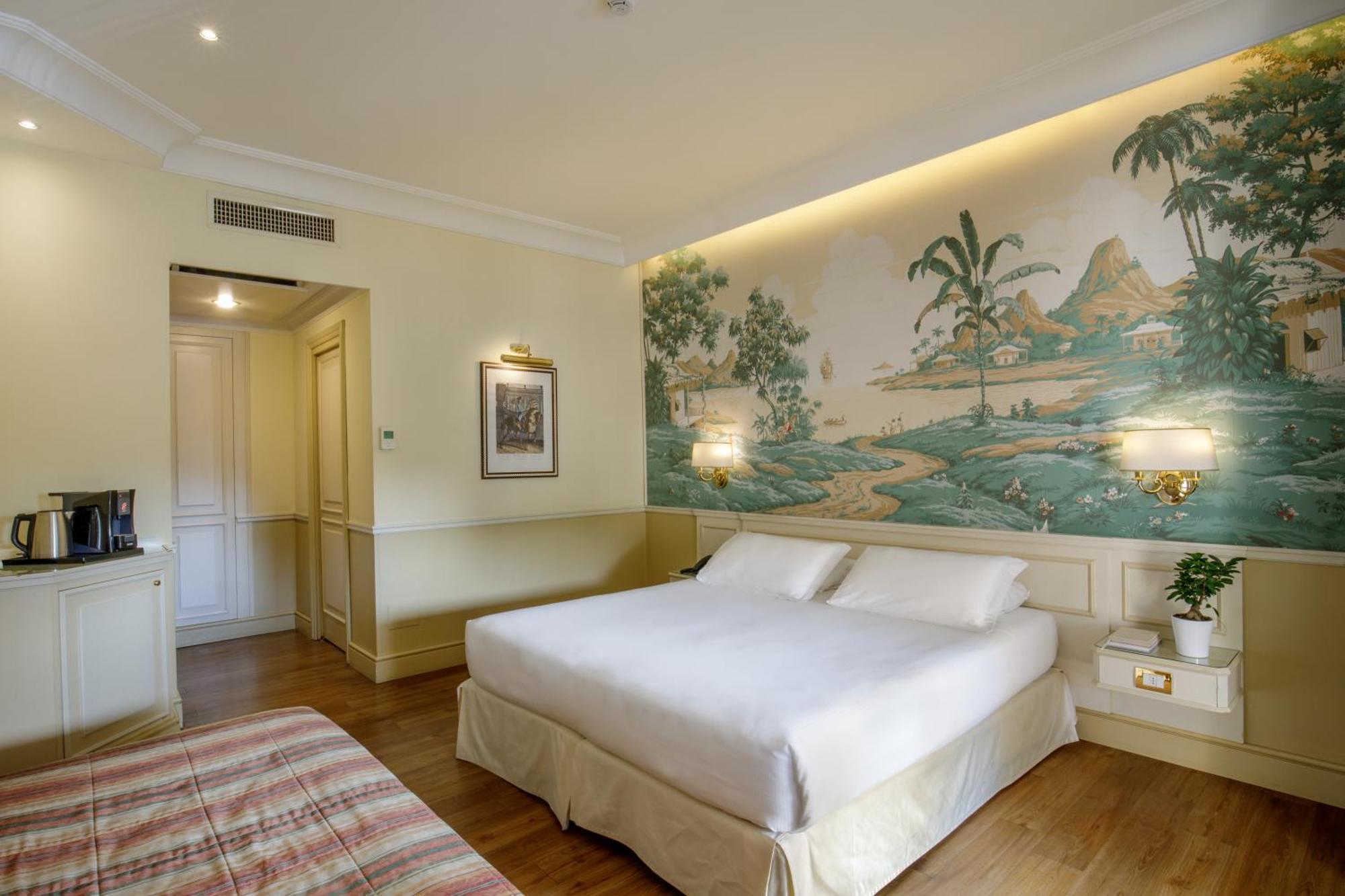 Donna Laura Palace Hotel 4*