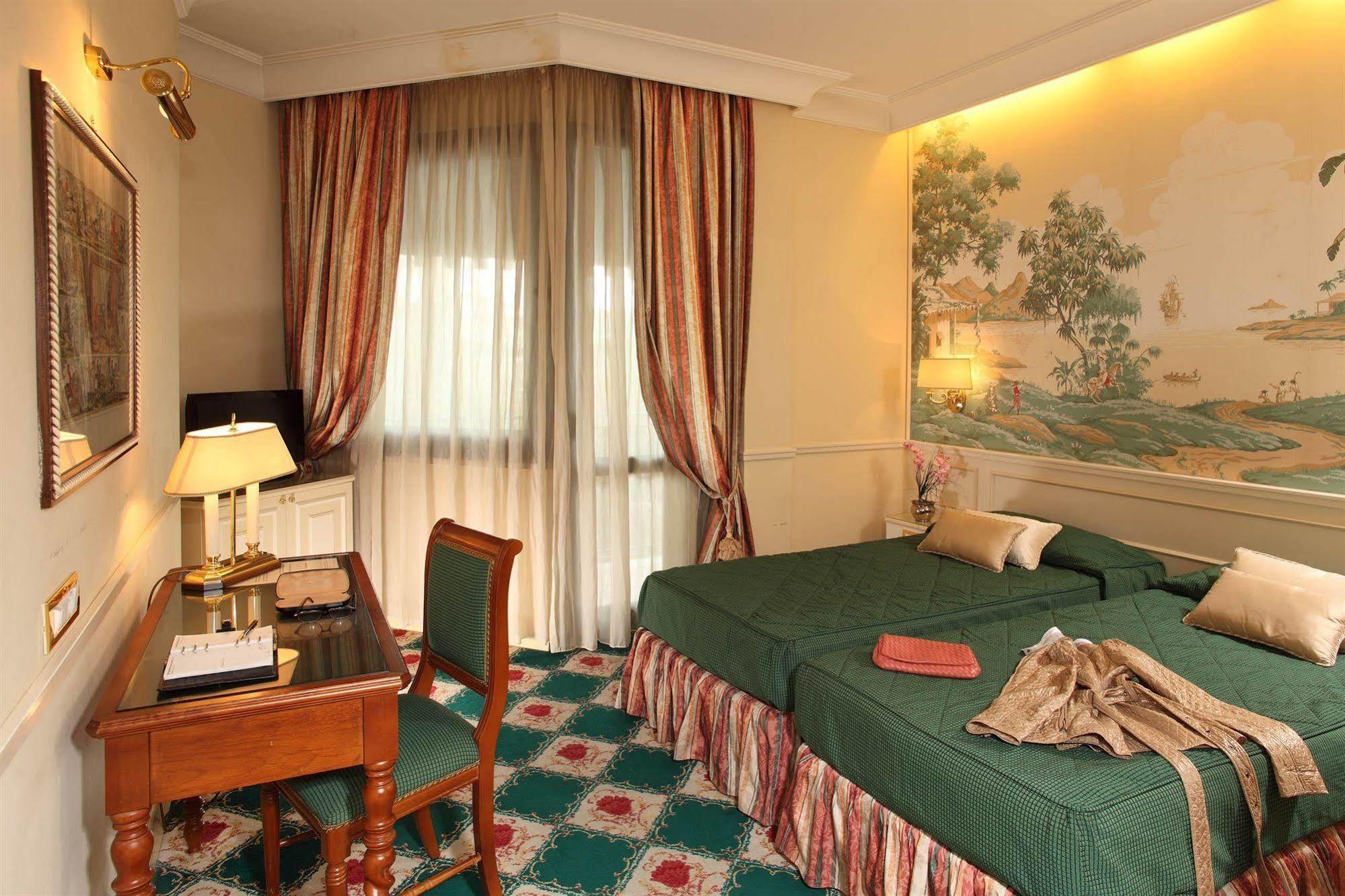 Donna Laura Palace Hotel 4*